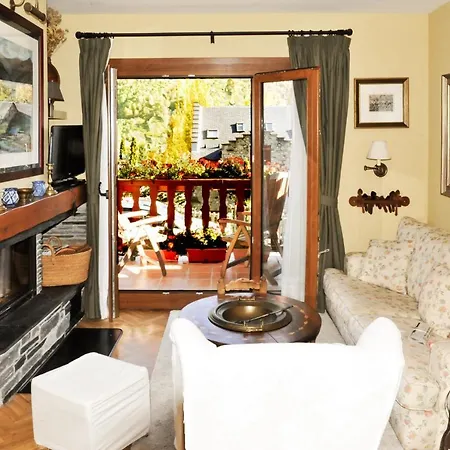 Chardin D'alto-apartamentos Chardins Holiday home *